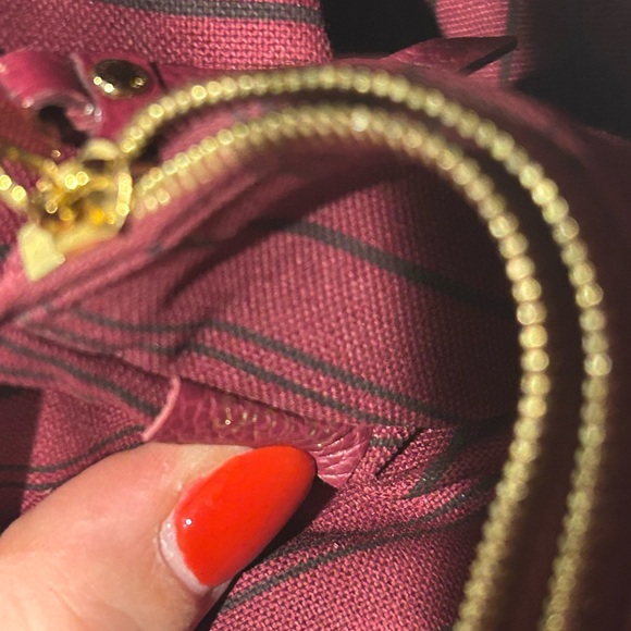 Louis Vuitton empreinte lumineuse PM - Picture 12 of 13